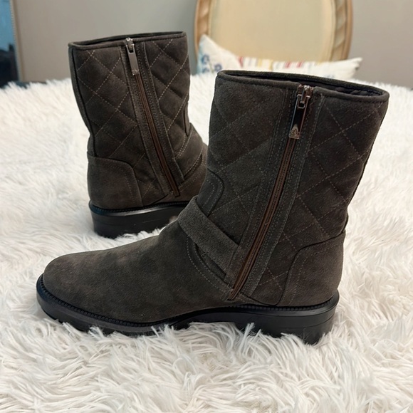 NEW $525 AQUATALIA Leva Smoke quilted waterproof boots women size 8 - Picture 4 of 8